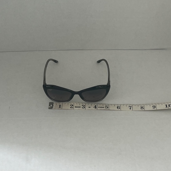 Maui Jim Lotus Polarized Sunglasses With Case and Cleaning Cloth. - Picture 5 of 11